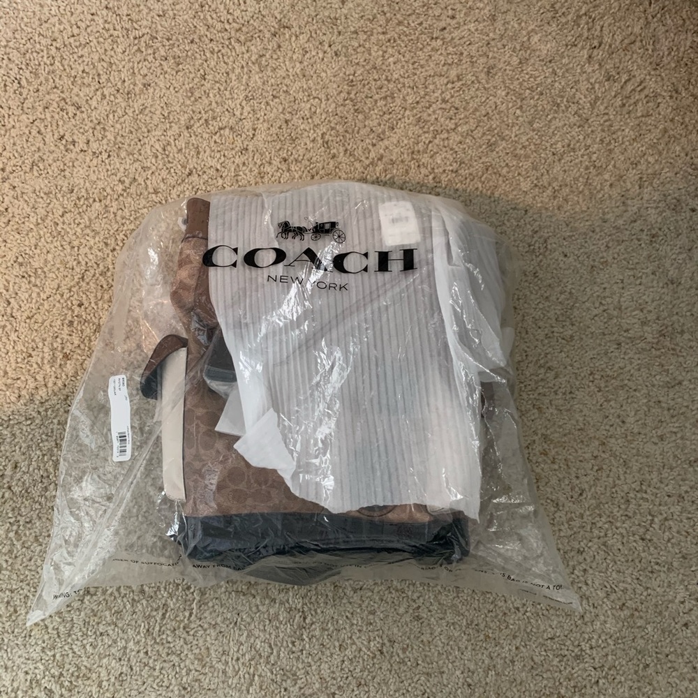 Coach Rivington Backpack - Picture 8 of 9